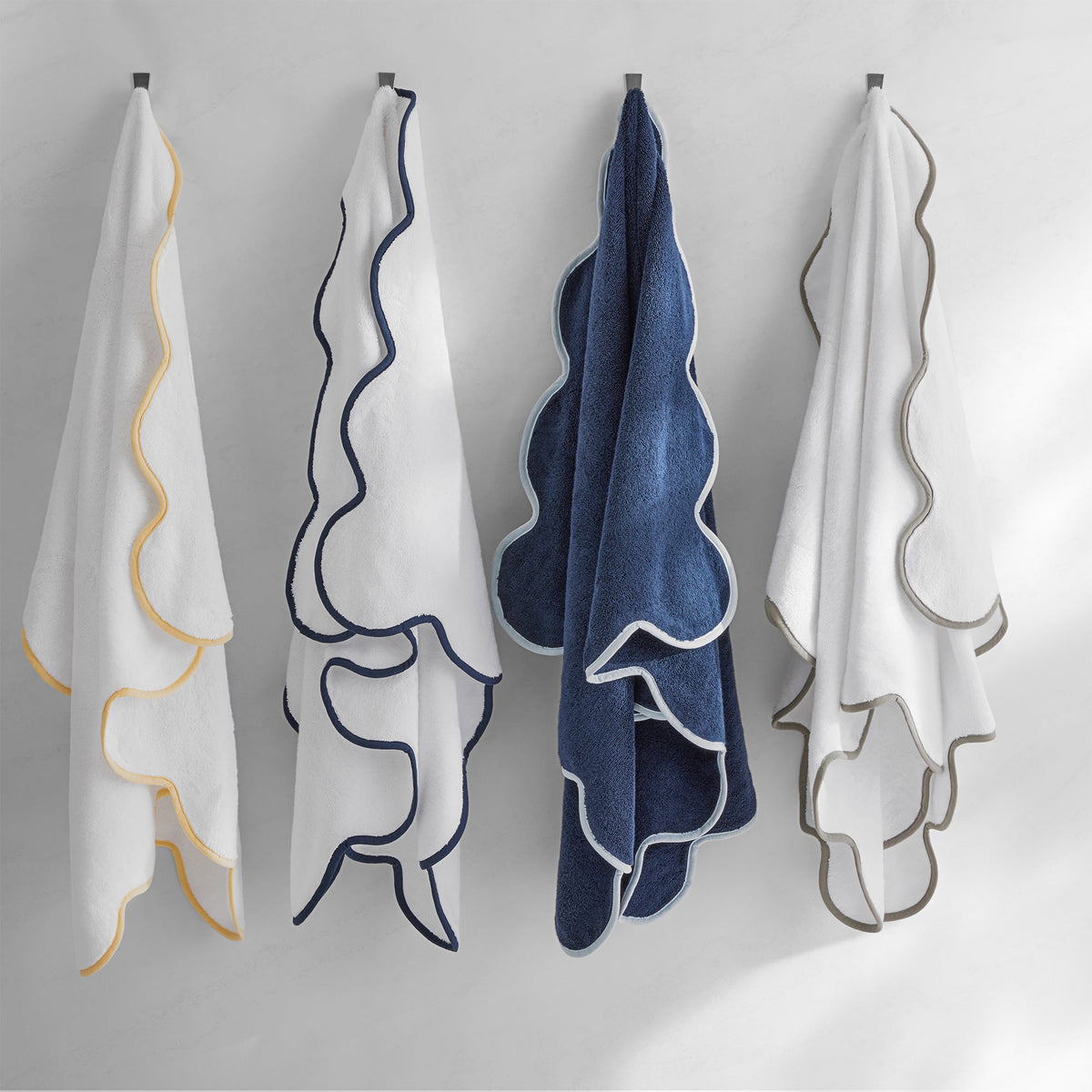 Chairish Scalloped Bath Towels