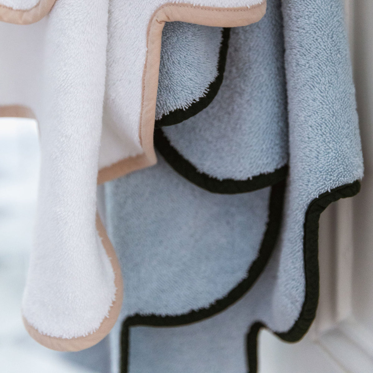 Chairish Scalloped Bath Towels
