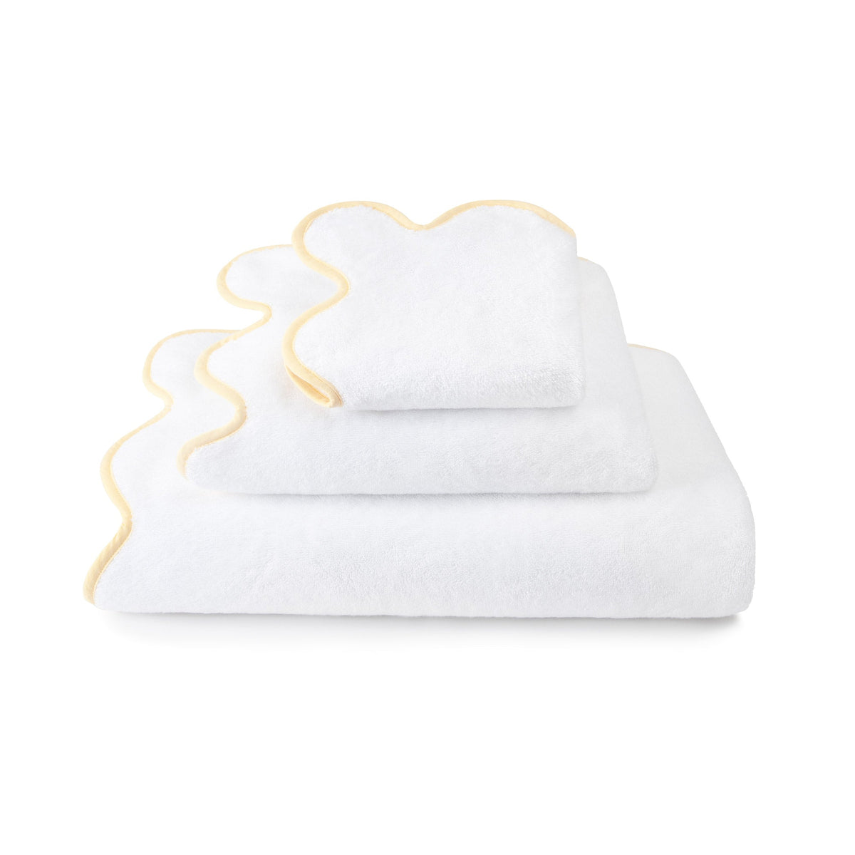 Chairish Scalloped Bath Towels in White / Yellow, Bath Towel