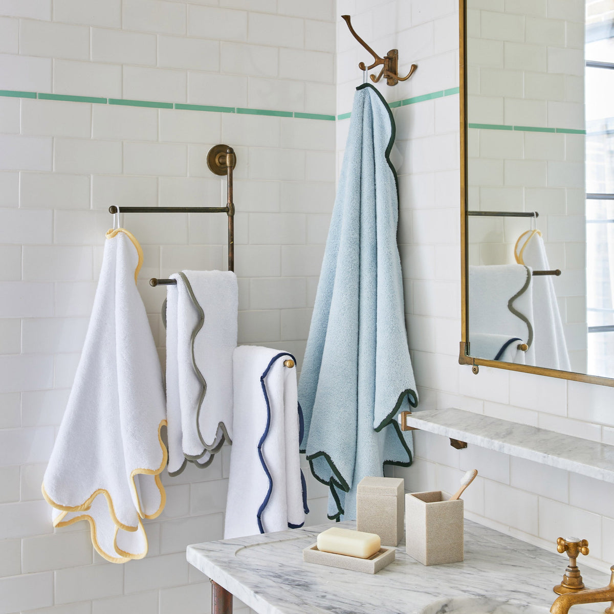 Chairish Scalloped Bath Towels