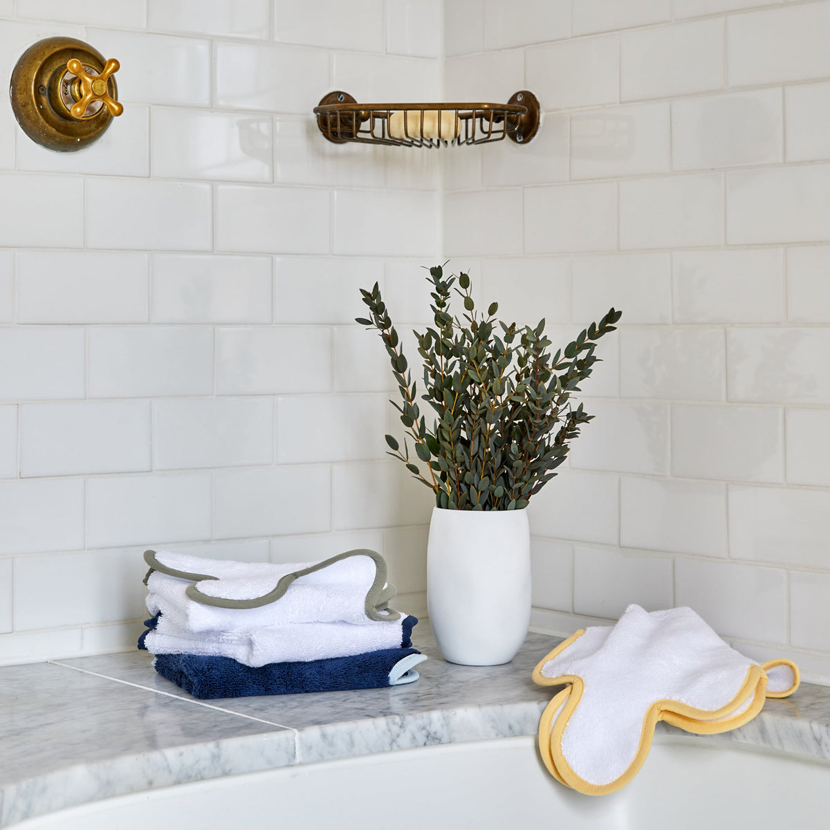Chairish Scalloped Bath Towels