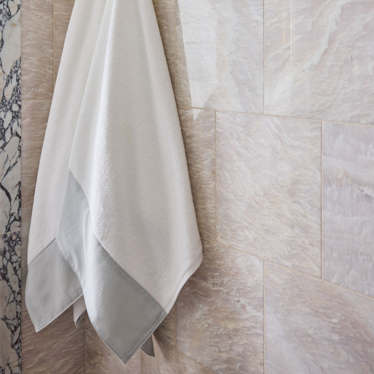 Sonoma Cotton-Linen Bath Towels
